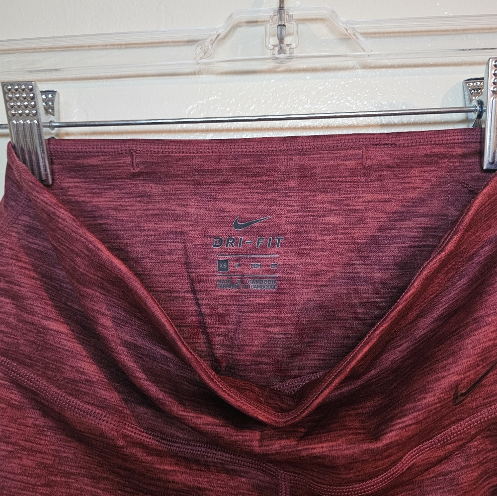 Nike Dri Fit Burgundy Leggins Size XS - Picture 2 of 6